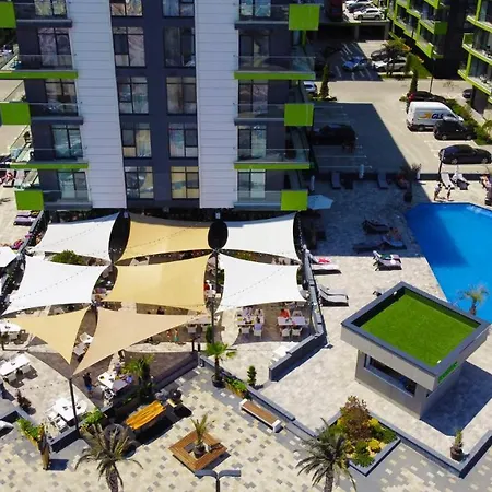 Royale Sundance 7 & Pool Nord